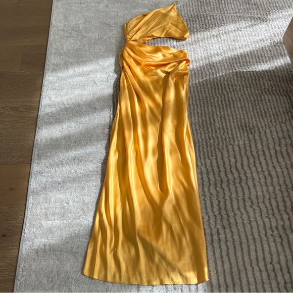 NWT The Sei Silk Cut-Out Gown in Yolk Size 10 - Picture 3 of 7